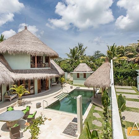 Villa Annuello Uluwatu Екстериор снимка